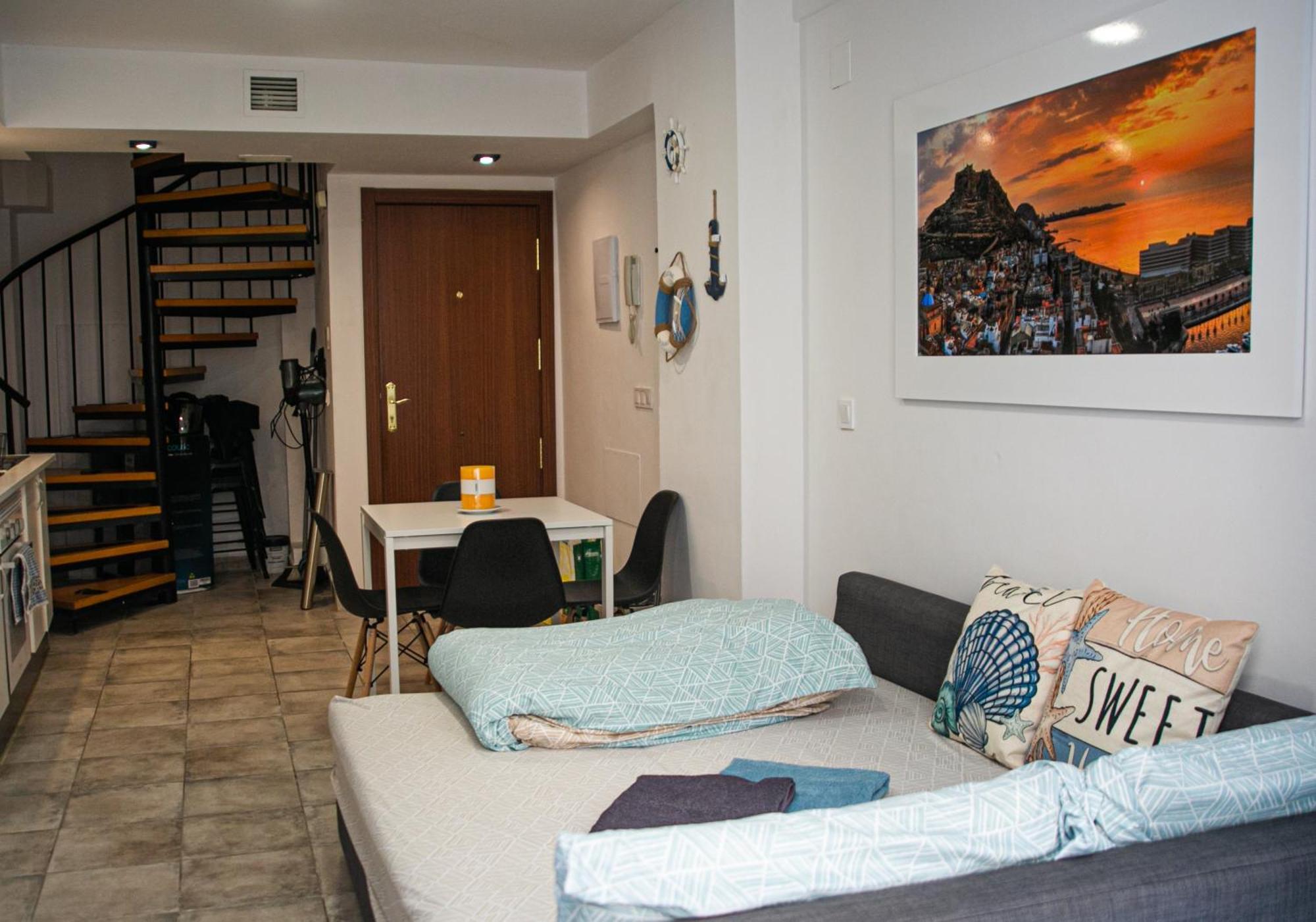 Charming Duplex - Historic Center - 7Min To Beach アリカンテ エクステリア 写真