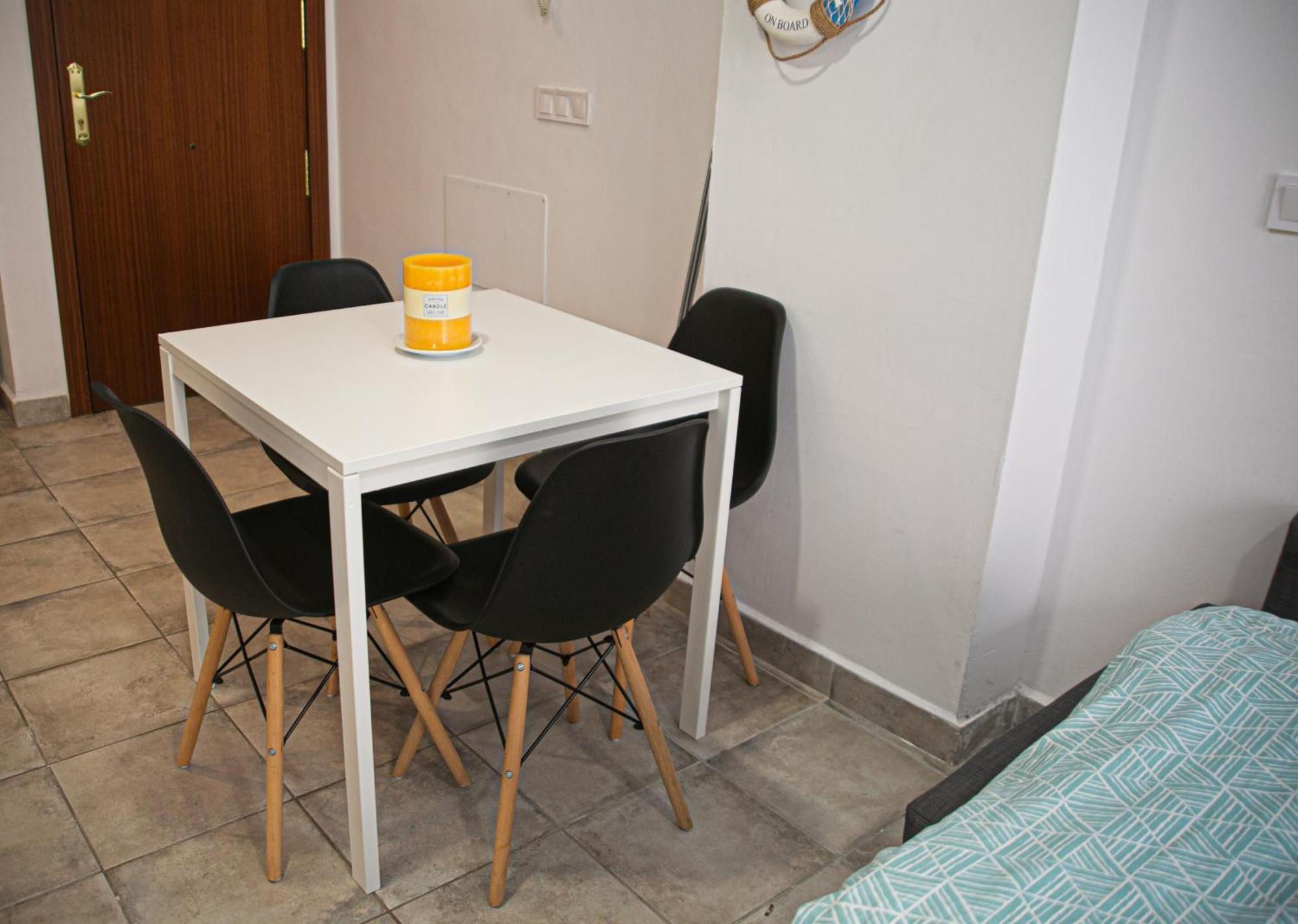 Charming Duplex - Historic Center - 7Min To Beach アリカンテ エクステリア 写真